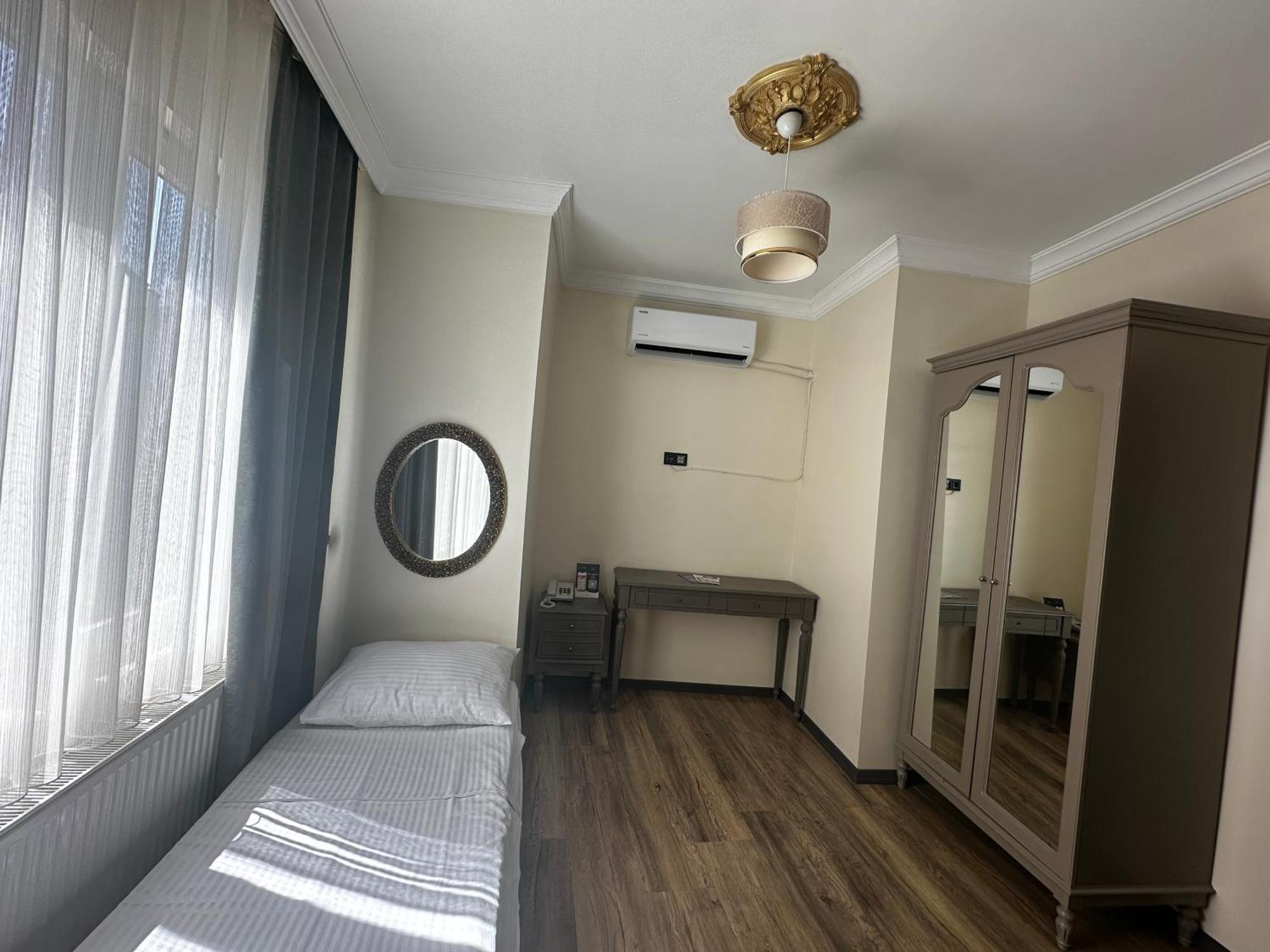 Taksim Green Star Hotel Provincia di Provincia di Istanbul Esterno foto