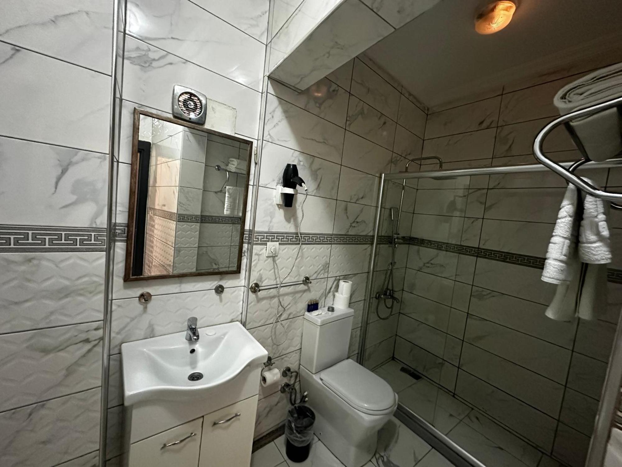 Taksim Green Star Hotel Provincia di Provincia di Istanbul Esterno foto
